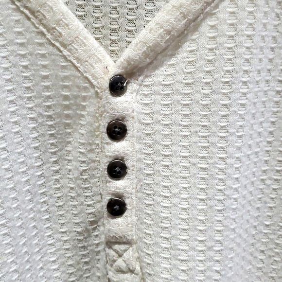 CHASER CREAM WAFFLE KNIT THERMAL TOP SIZE LARGE - Picture 3 of 7